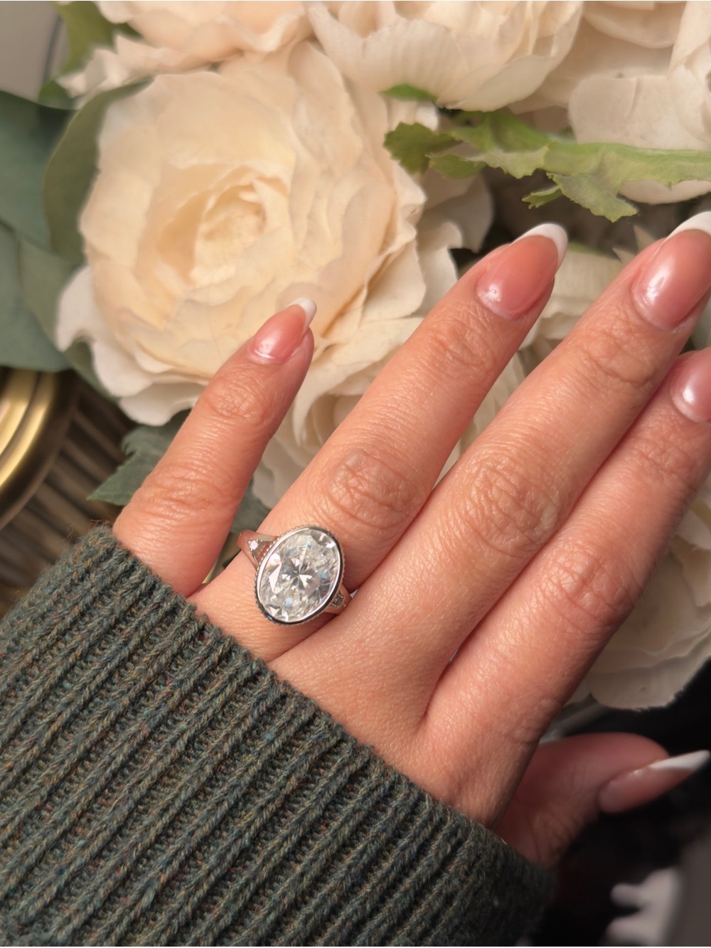 8ct oval Moissanite ice crushed vvs1 color D bezel promise ring sz 6